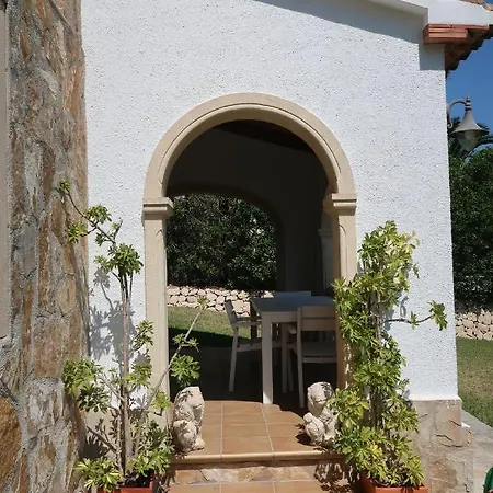 וילה Calle Palomas 13